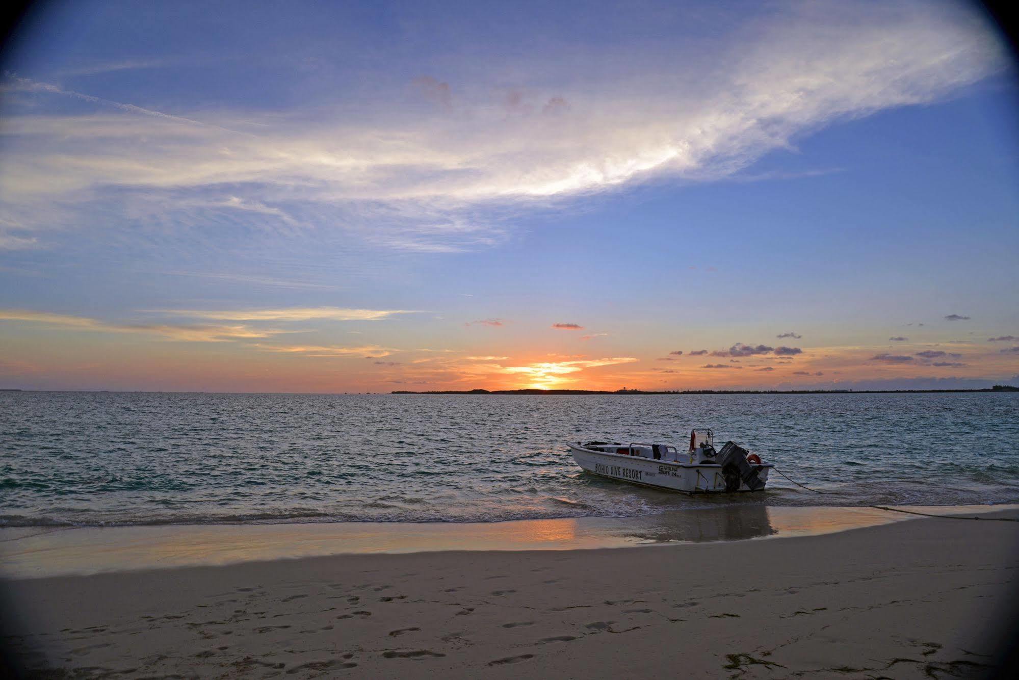 Bohio Dive Resort Cockburn Town Экстерьер фото