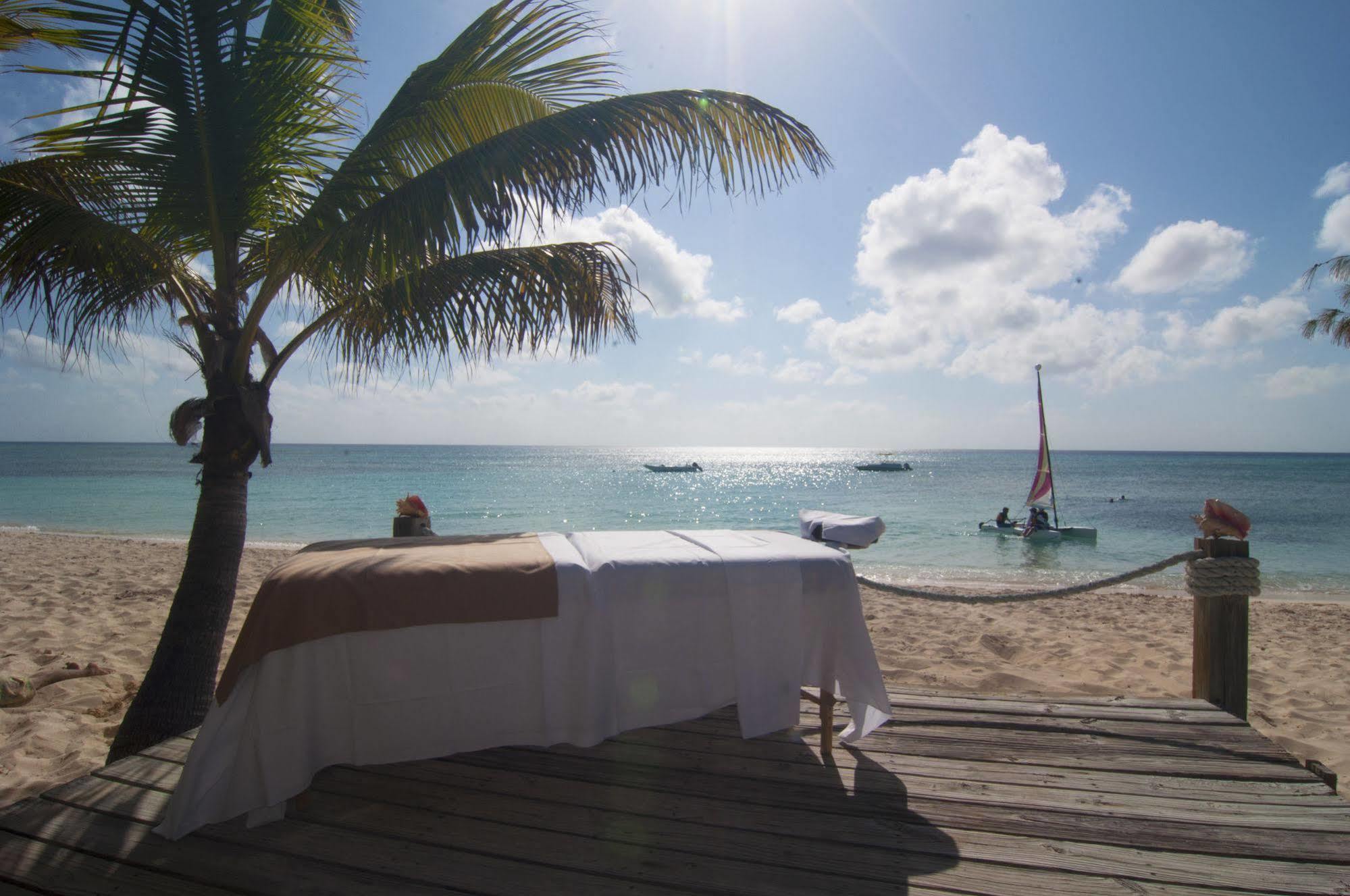 Bohio Dive Resort Cockburn Town Экстерьер фото