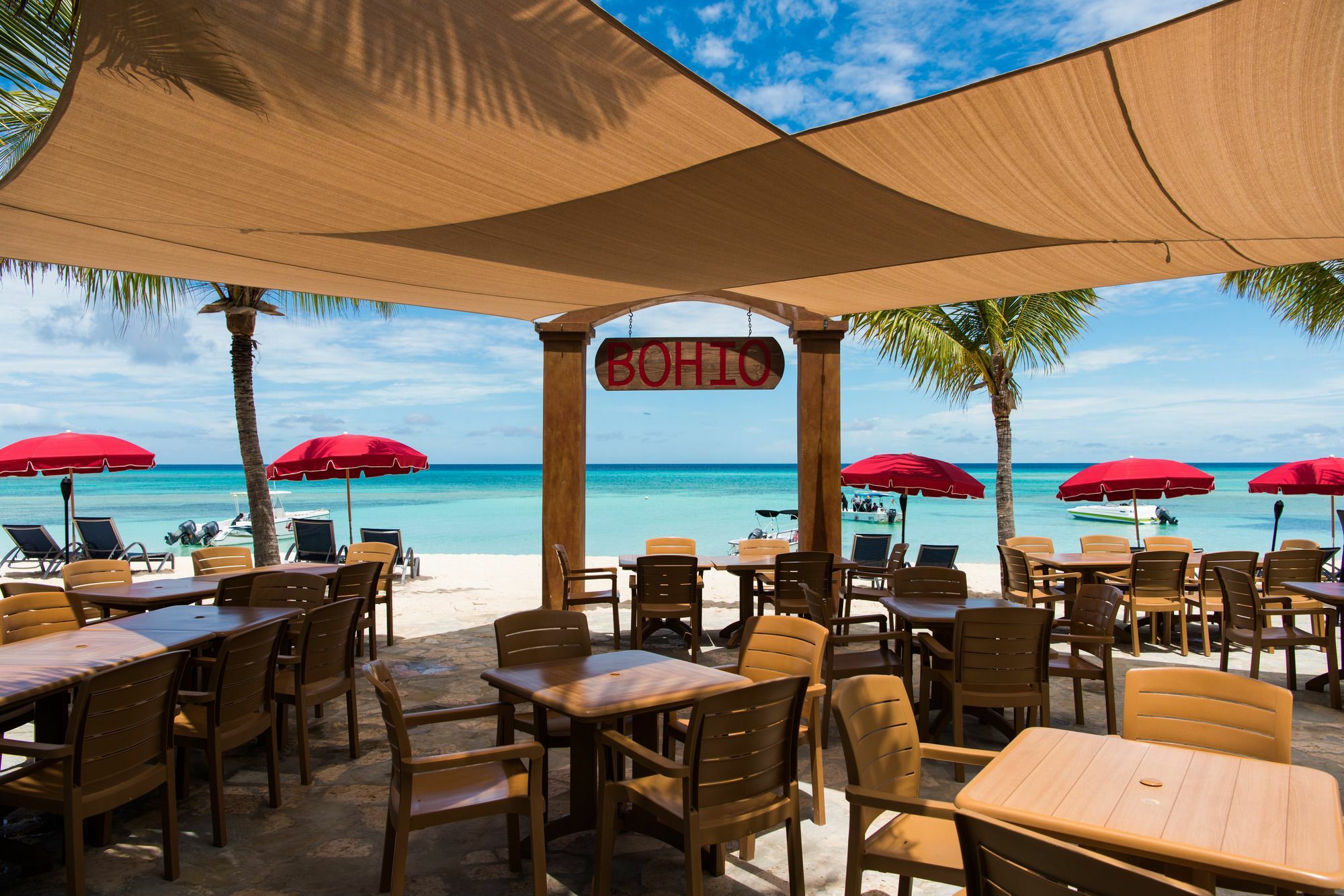 Bohio Dive Resort Cockburn Town Экстерьер фото